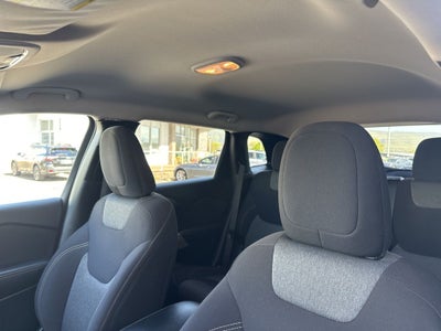 2017 Jeep Cherokee Sport