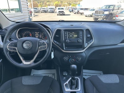 2017 Jeep Cherokee Sport