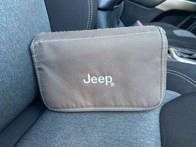 2017 Jeep Cherokee Sport