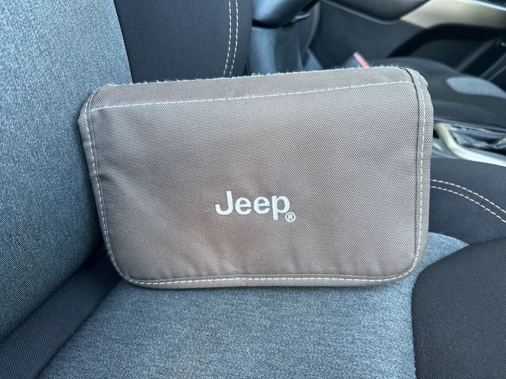 2017 Jeep Cherokee Sport