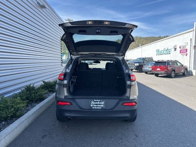 2017 Jeep Cherokee Sport