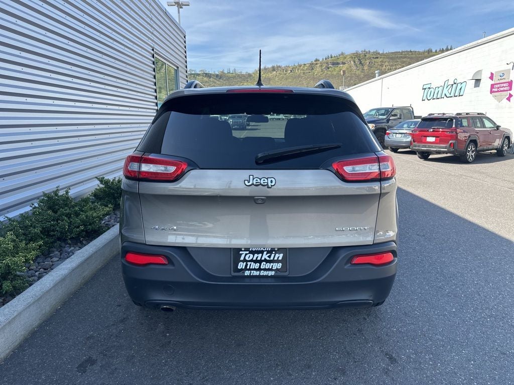 2017 Jeep Cherokee Sport