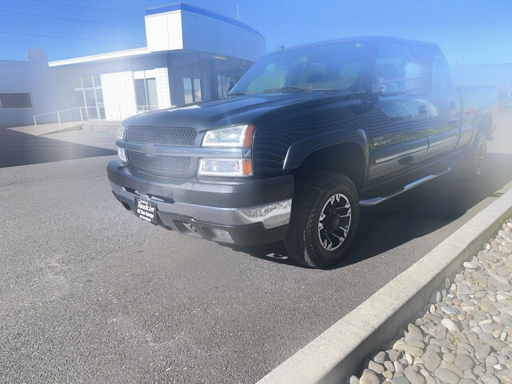2004 Chevrolet Silverado 2500HD LS