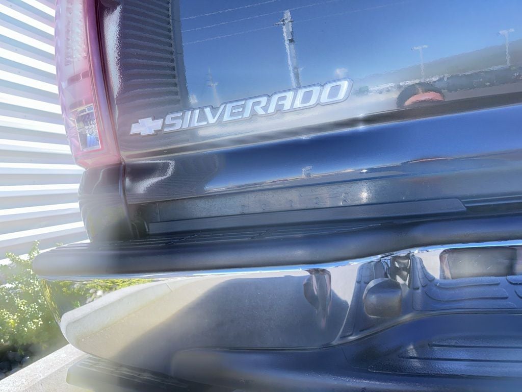 2004 Chevrolet Silverado 2500HD LS