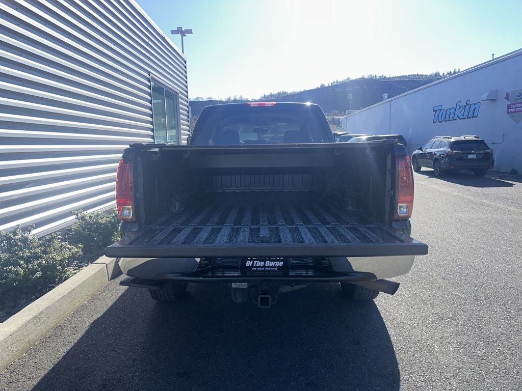 2004 Chevrolet Silverado 2500HD LS