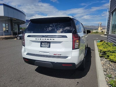 2023 Chevrolet Suburban RST