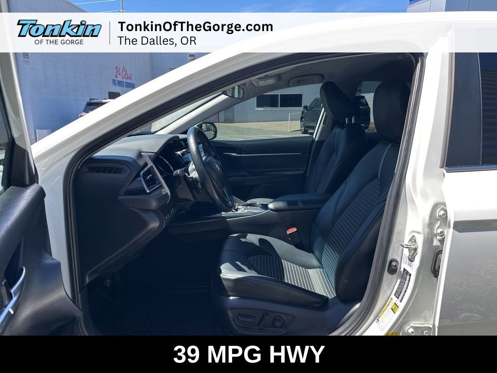 2019 Toyota Camry SE