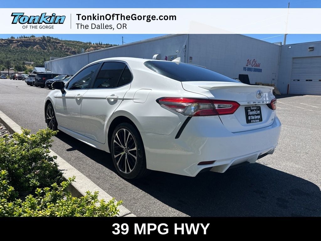 2019 Toyota Camry SE