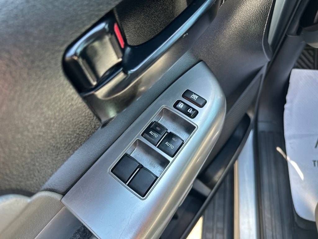 2019 Toyota Sequoia SR5 5.7L