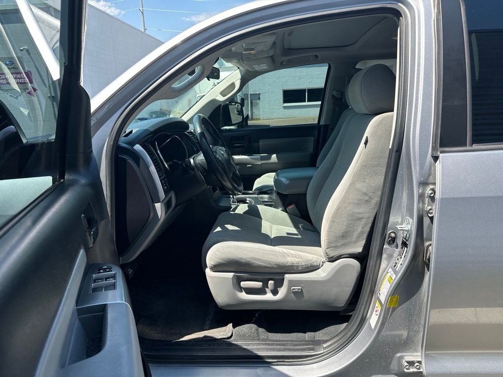 2019 Toyota Sequoia SR5 5.7L