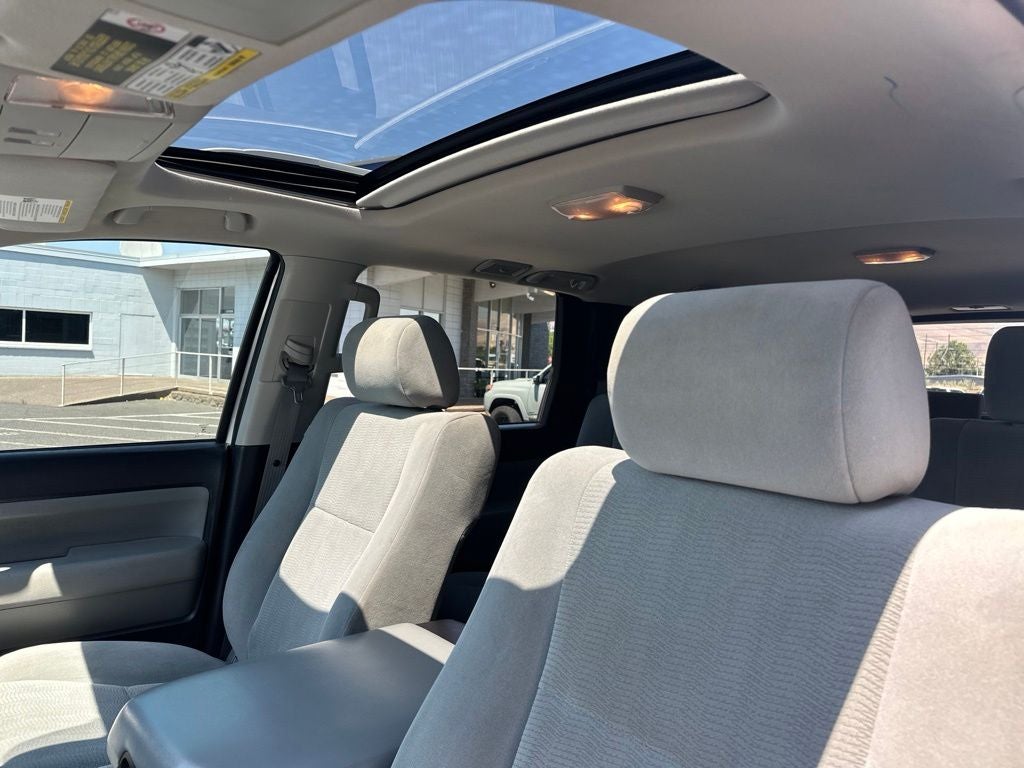 2019 Toyota Sequoia SR5 5.7L