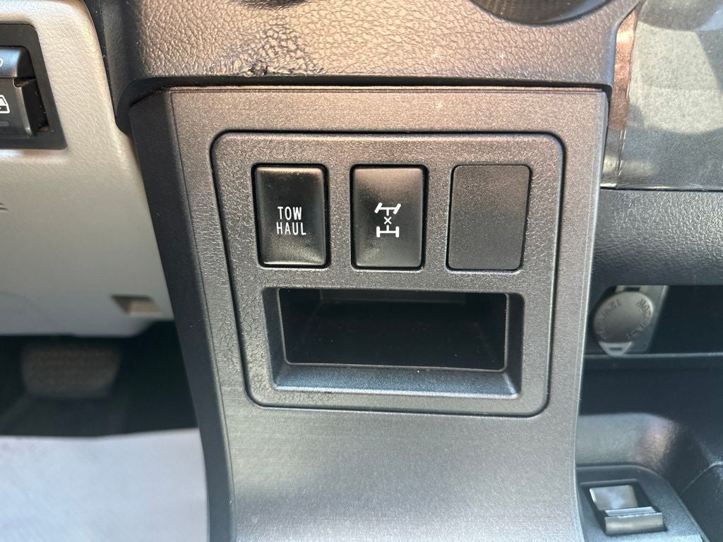 2019 Toyota Sequoia SR5 5.7L