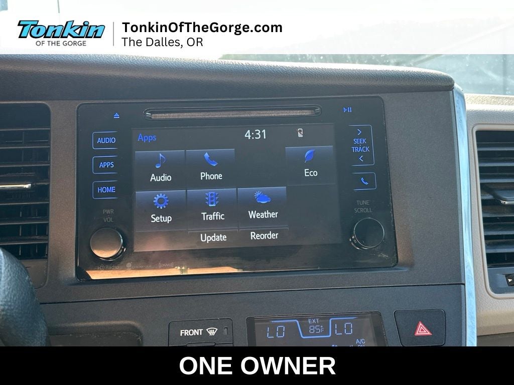 2016 Toyota Sienna LE 8 Passenger