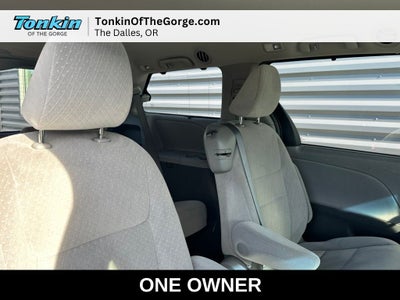 2016 Toyota Sienna LE 8 Passenger
