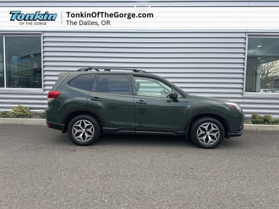 2023 Subaru Forester Premium