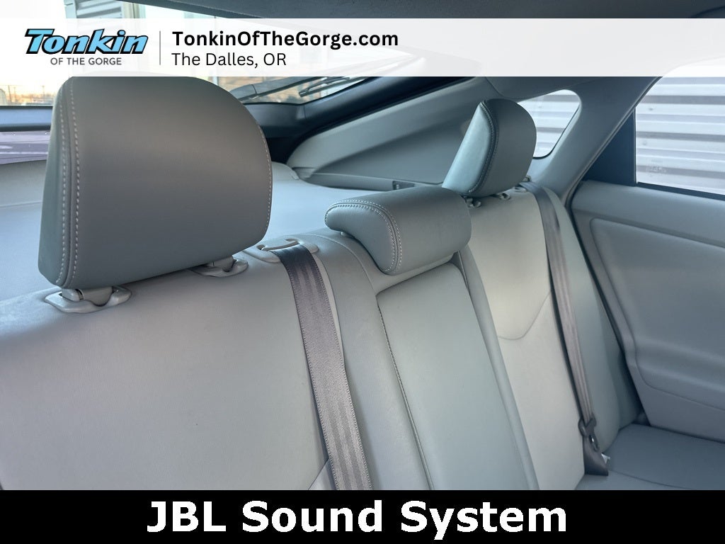 2014 Toyota Prius Three